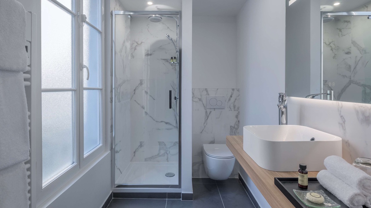 Photo of Bathroom in Quinze-Vingts
