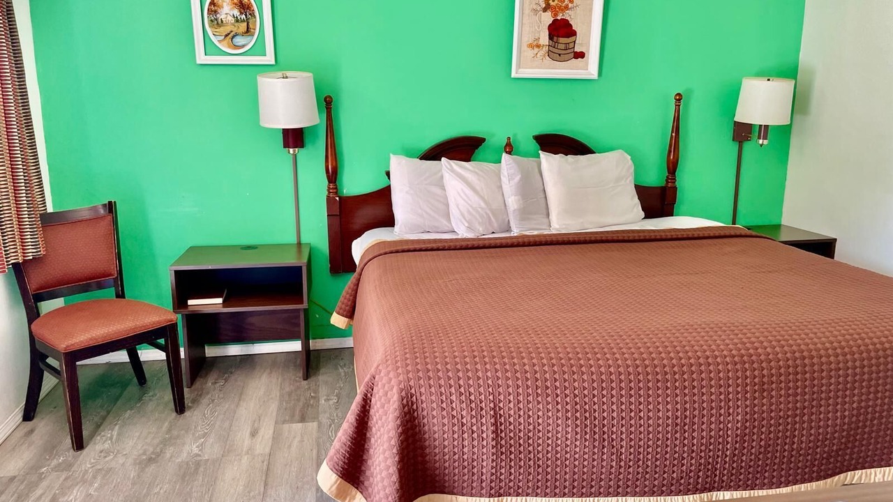 Photo of Bedroom in Olney