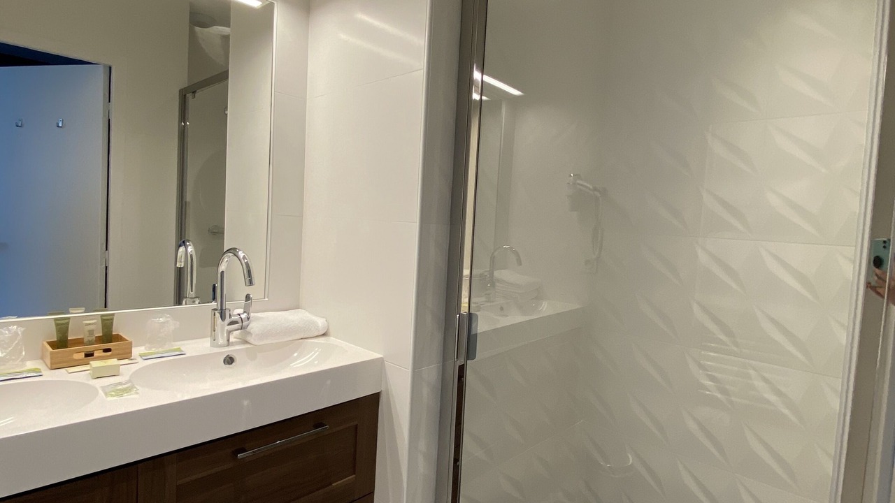 Photo of Bedroom in Aix-les-Bains City Center