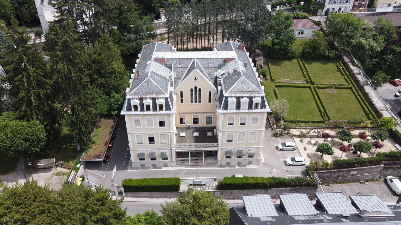 Photo of Buildings in Aix-les-Bains City Center
