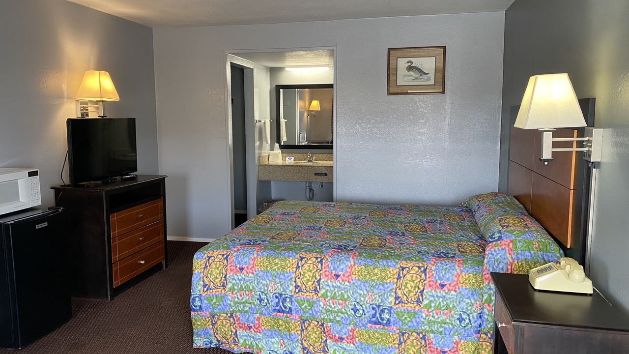 Photo of Bedroom in Cushing