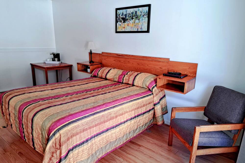 Photo of Bedroom in Saint-Charles-Borromee