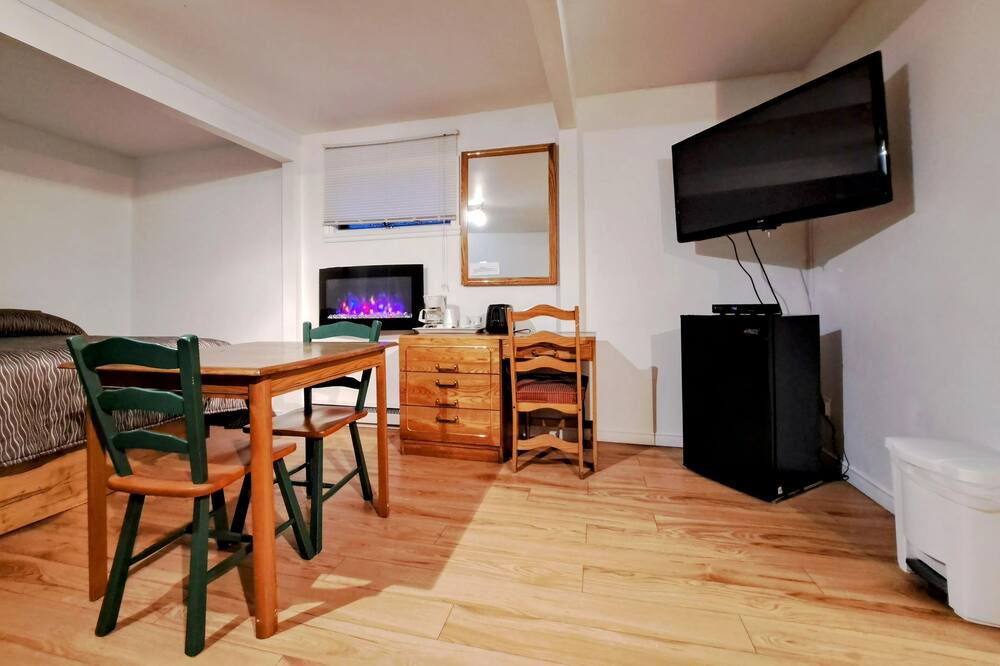 Photo of Bedroom in Saint-Charles-Borromee