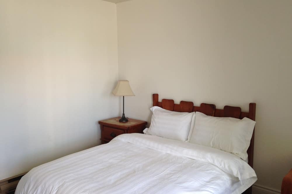 Photo of Bedroom in Saint-Mathieu-de-Beloeil