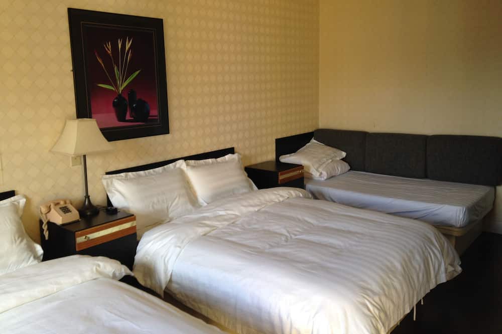Photo of Bedroom in Saint-Mathieu-de-Beloeil
