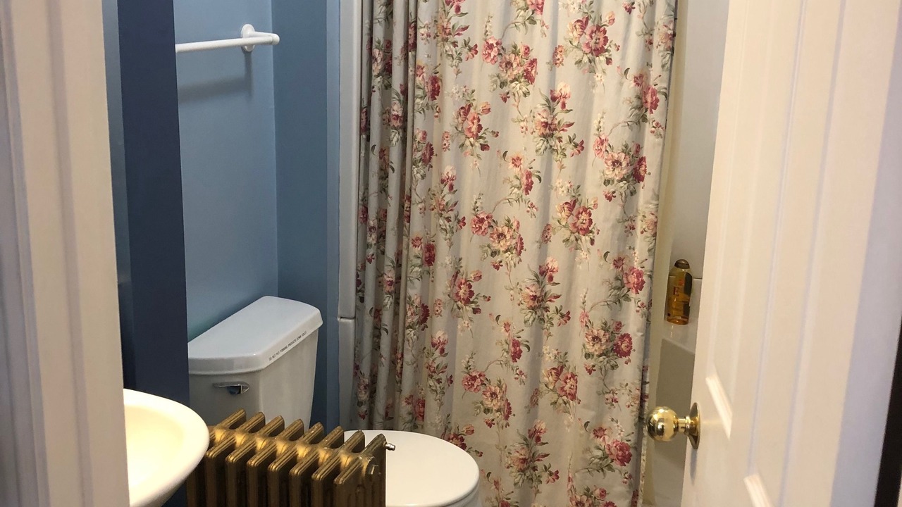 Photo of Bathroom in Anaconda