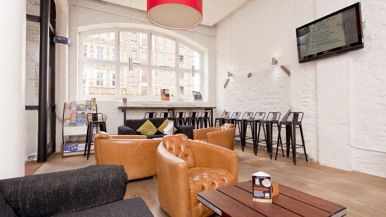 Photo of Livingroom in Bristol Floating Harbour