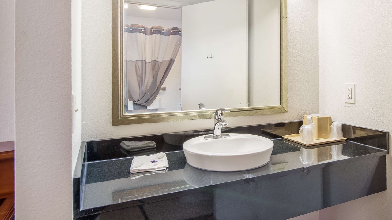 Photo of Bathroom in Van Buren