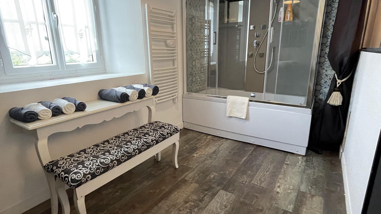 Photo of Bathroom in Bazouges-la-Perouse
