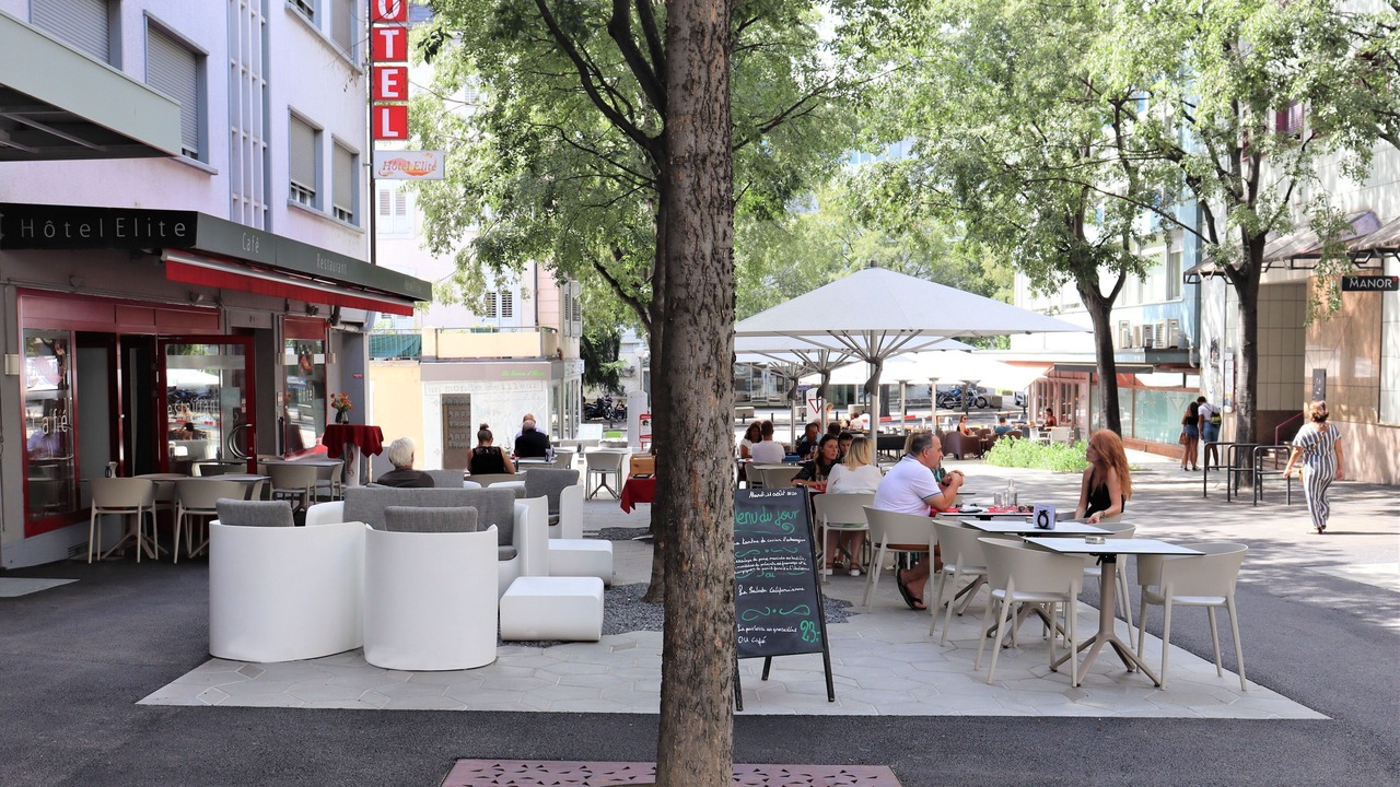 Photo of Others in Sion