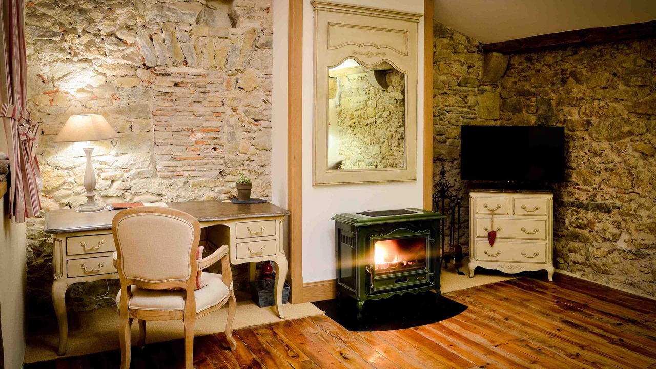 Photo of Bathroom in Mirepoix