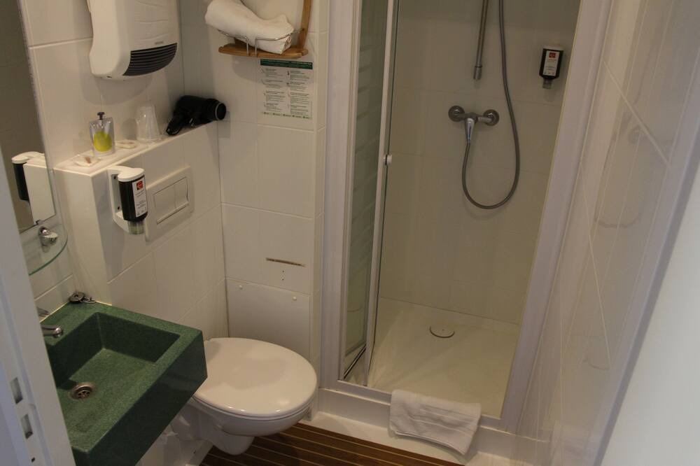 Photo of Bathroom in Challes-les-Eaux