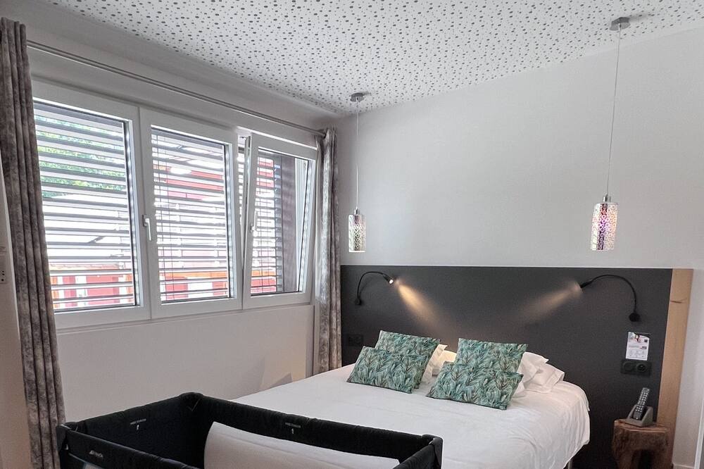Photo of Bedroom in Challes-les-Eaux