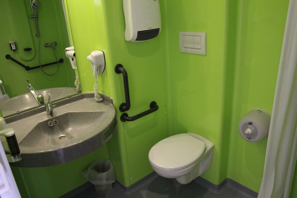 Photo of Bathroom in Challes-les-Eaux