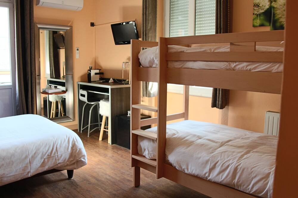 Photo of Bedroom in Challes-les-Eaux