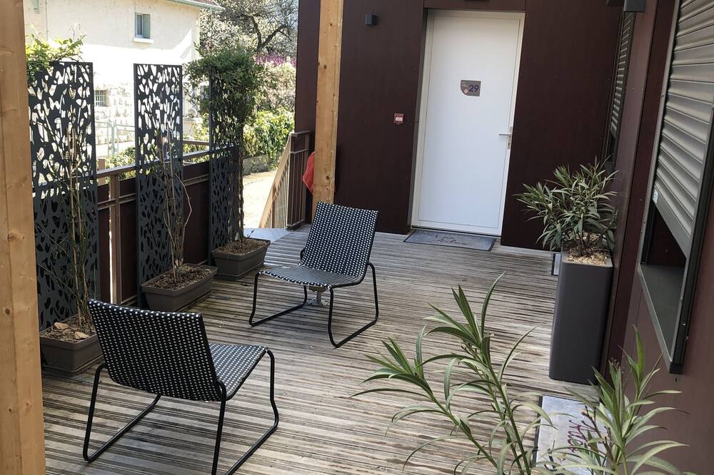 Photo of Patio Balcony in Challes-les-Eaux