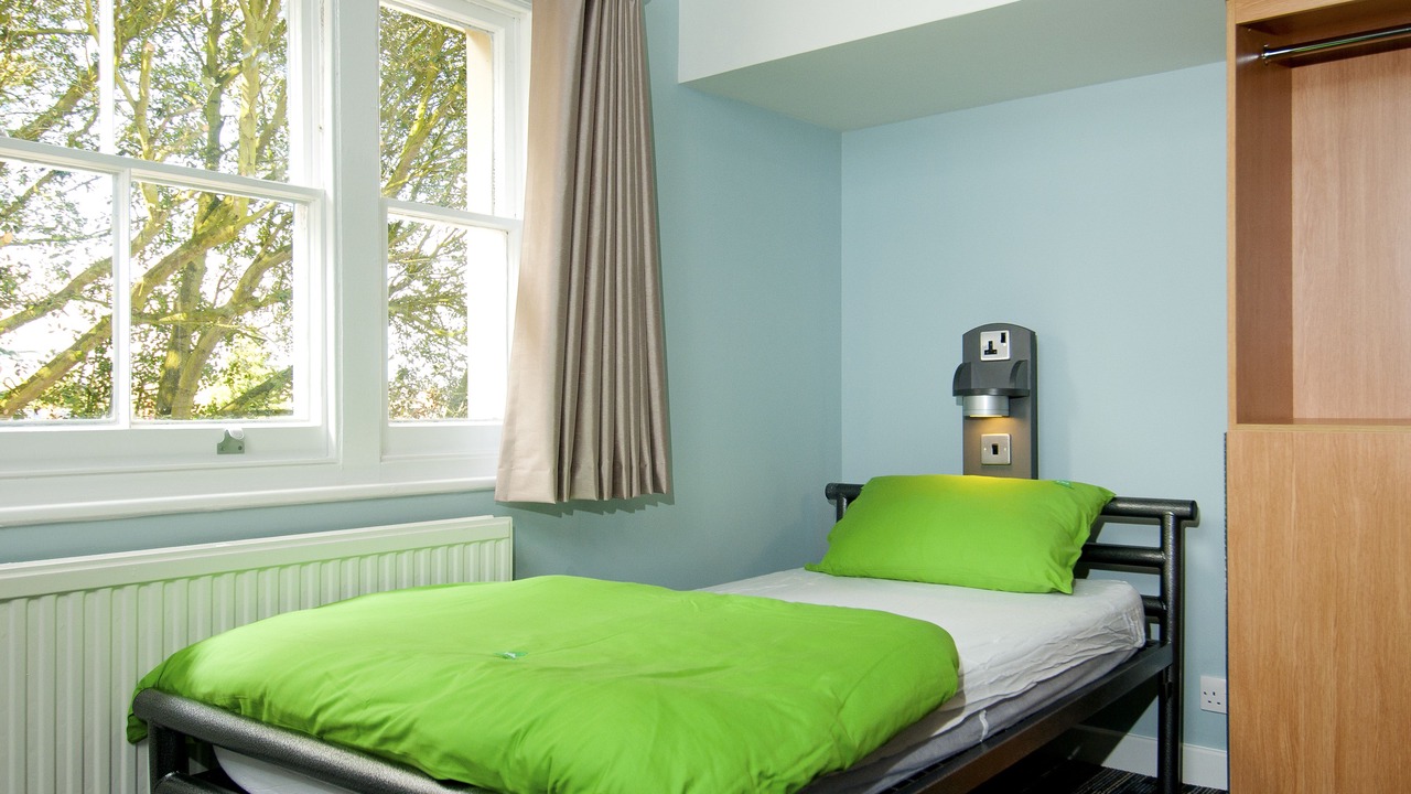 Photo of Bedroom in Stratford-upon-Avon