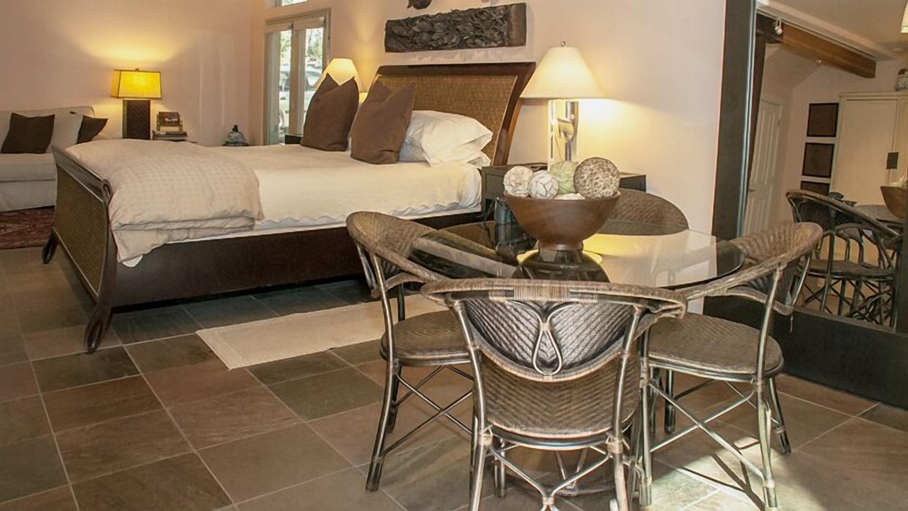 Photo of Livingroom in Nevada City