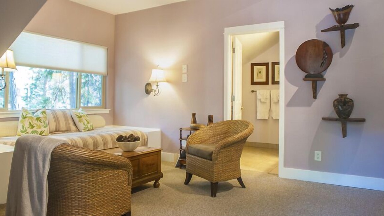 Photo of Livingroom in Nevada City