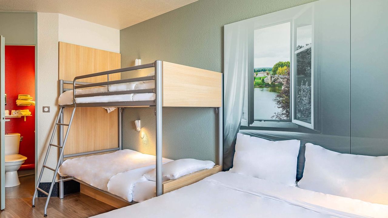 Photo of Bedroom in Chasseneuil-du-Poitou