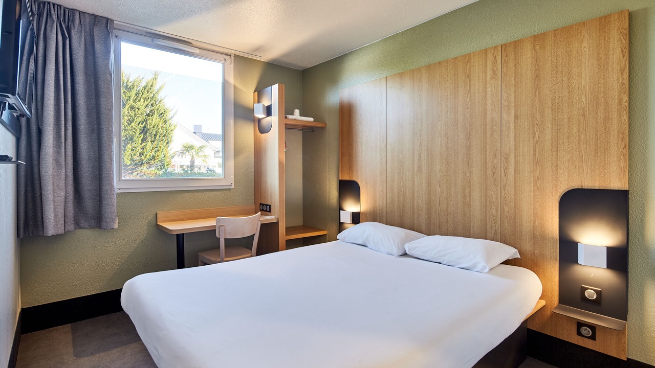 Photo of Bedroom in Lisses