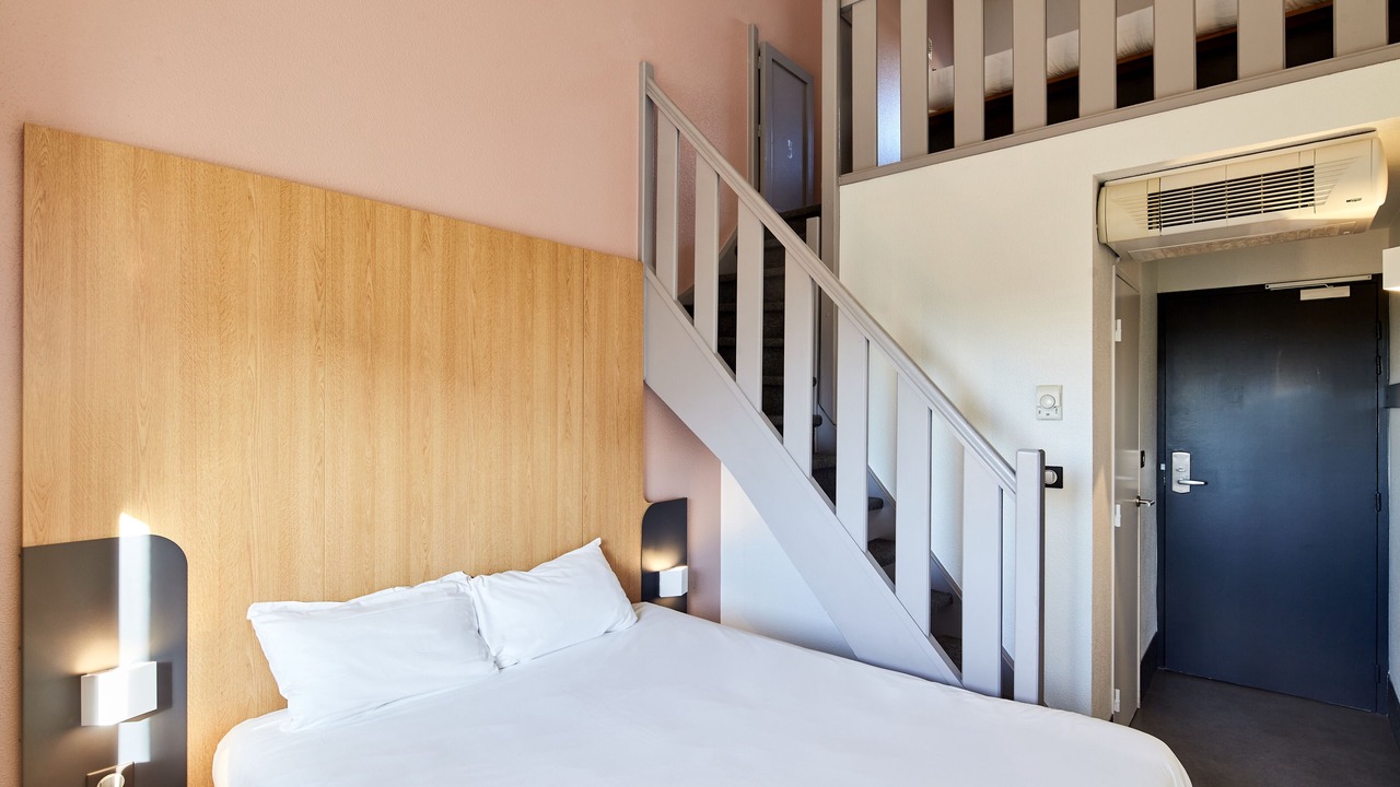 Photo of Bedroom in Lisses