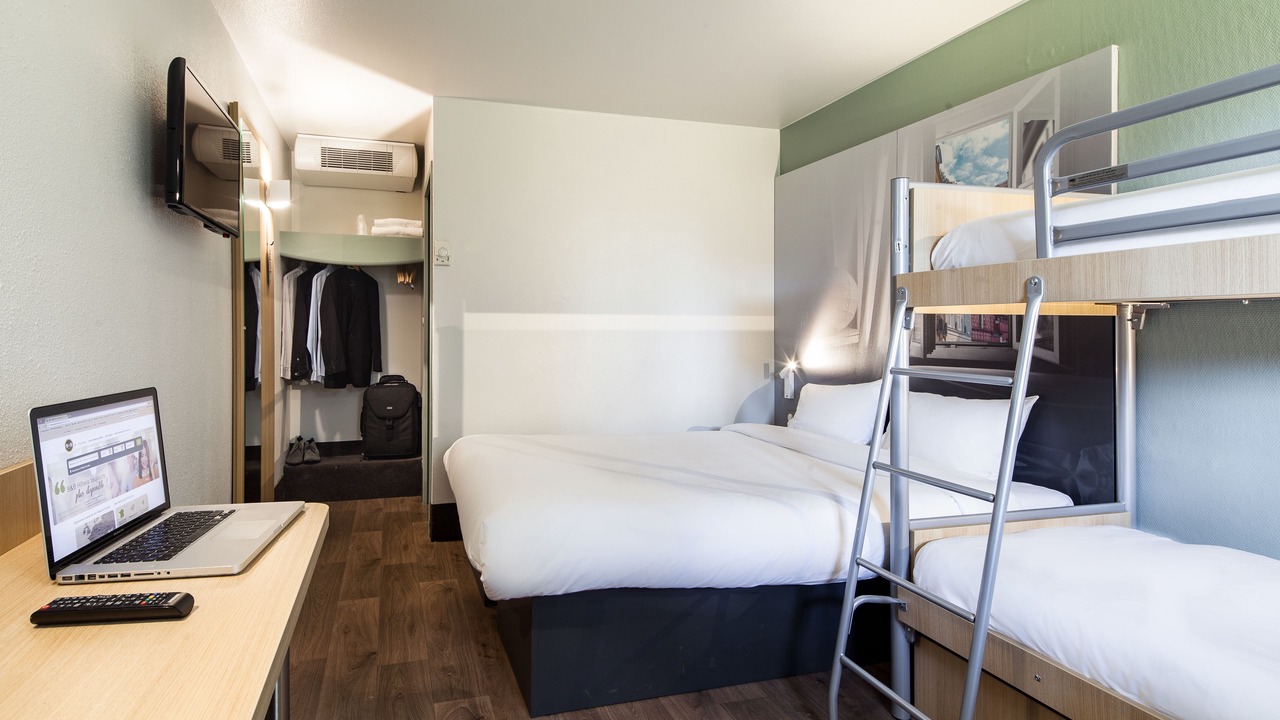 Photo of Bedroom in Corbeil-Essonnes