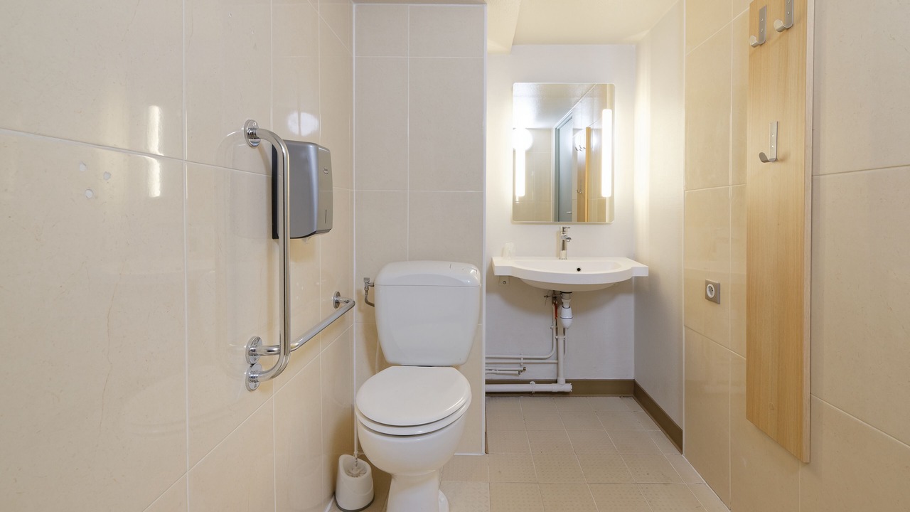 Photo of Bathroom in Noyelles-Godault