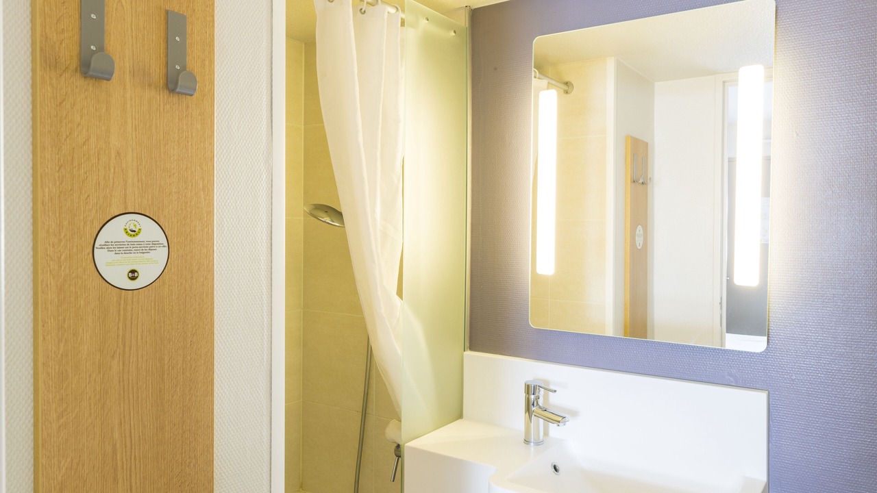 Photo of Others in Moneteau