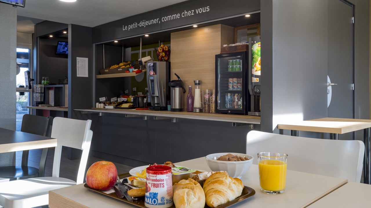 Photo of Others in Moneteau