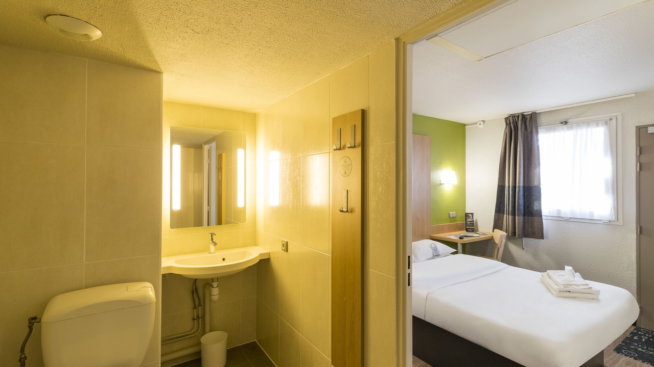 Photo of Others in Moneteau