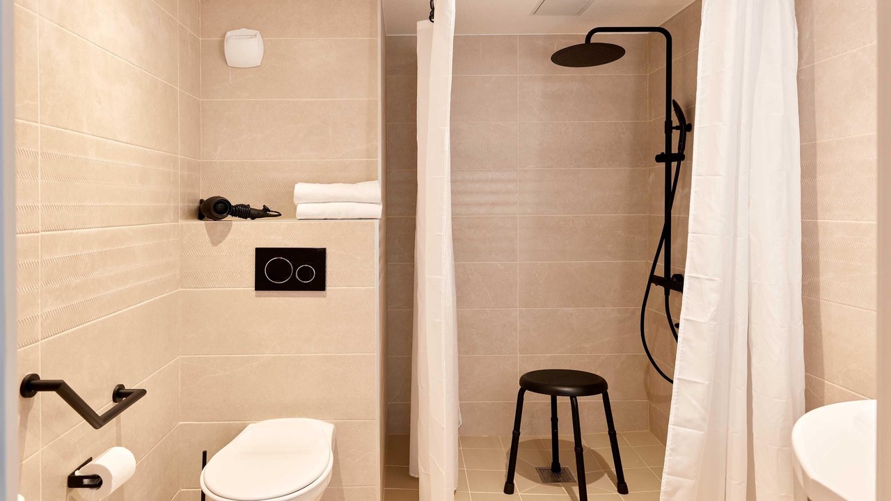 Photo of Bathroom in Petit-Ivry