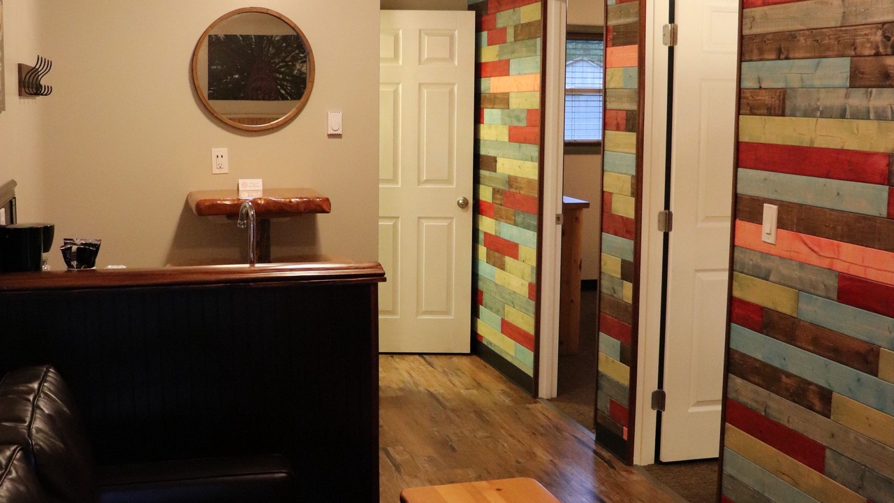 Photo of Others in Cougar