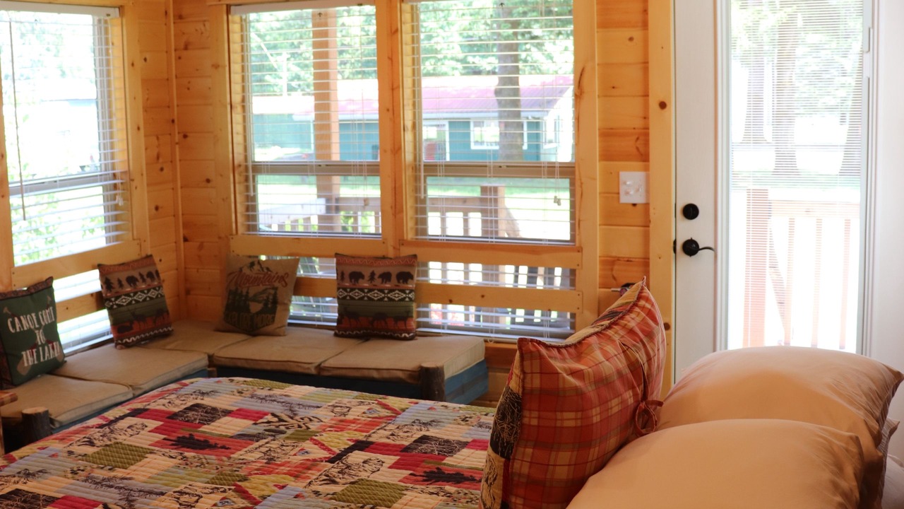 Photo of Others in Cougar