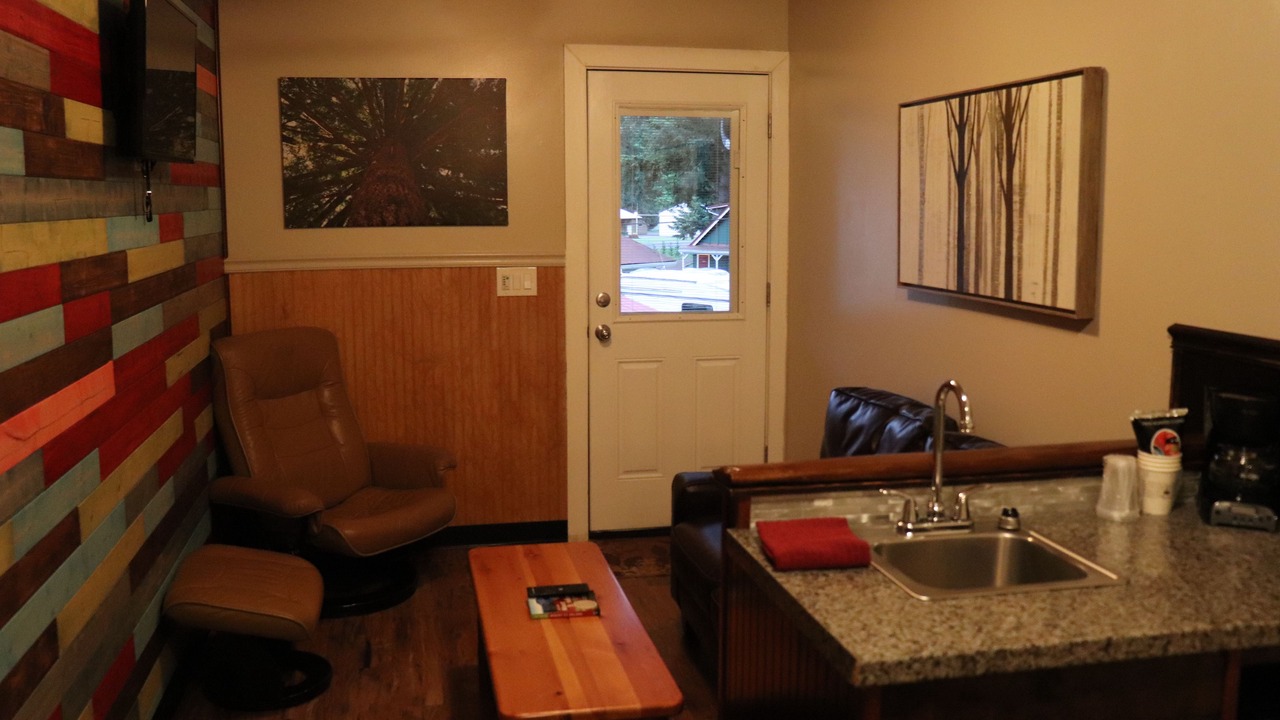 Photo of Kitchen in Cougar