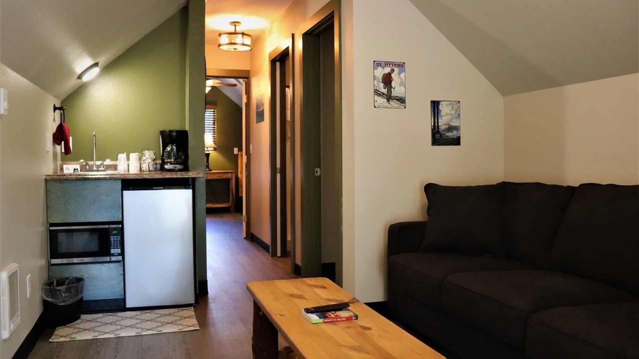 Photo of Others in Cougar