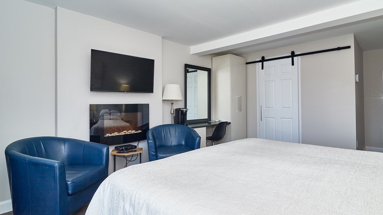Photo of Bedroom in Magog