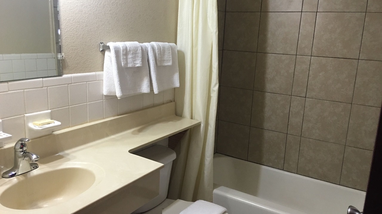 Photo of Bathroom in Marianna