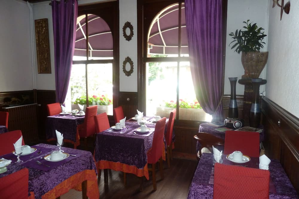 Photo of Others in Houlgate