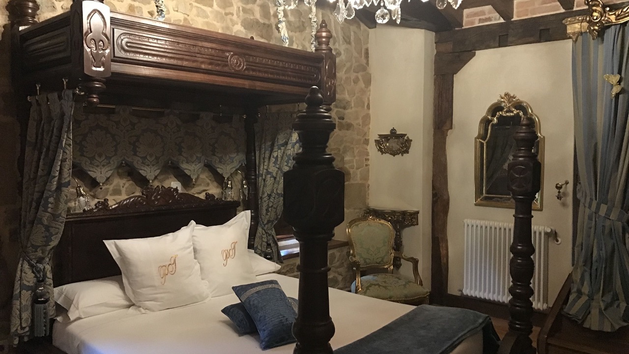 Photo of Bedroom in Escobedo