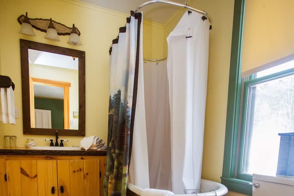 Photo of Bathroom in Eagle Bay