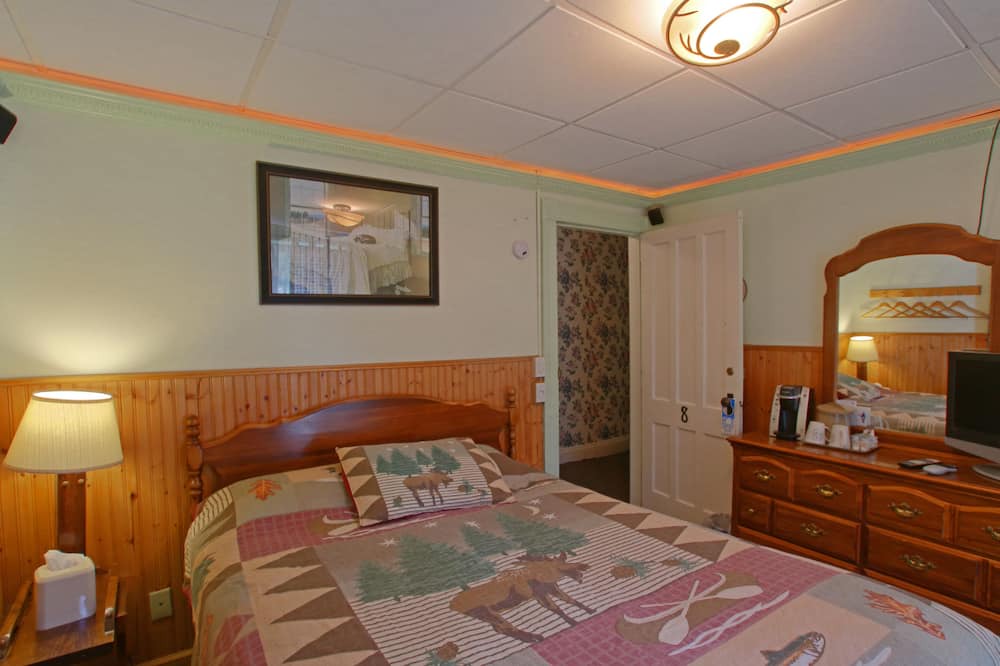 Photo of Bedroom in Eagle Bay