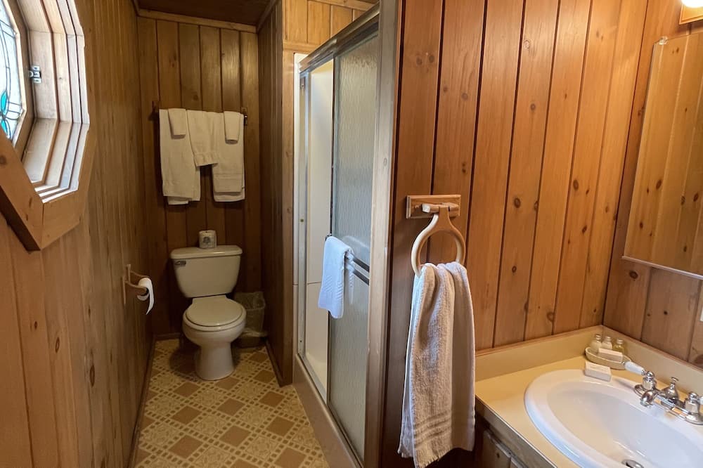 Photo of Bathroom in Eagle Bay