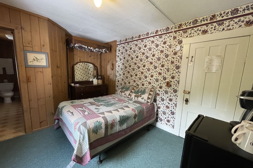 Photo of Bedroom in Eagle Bay