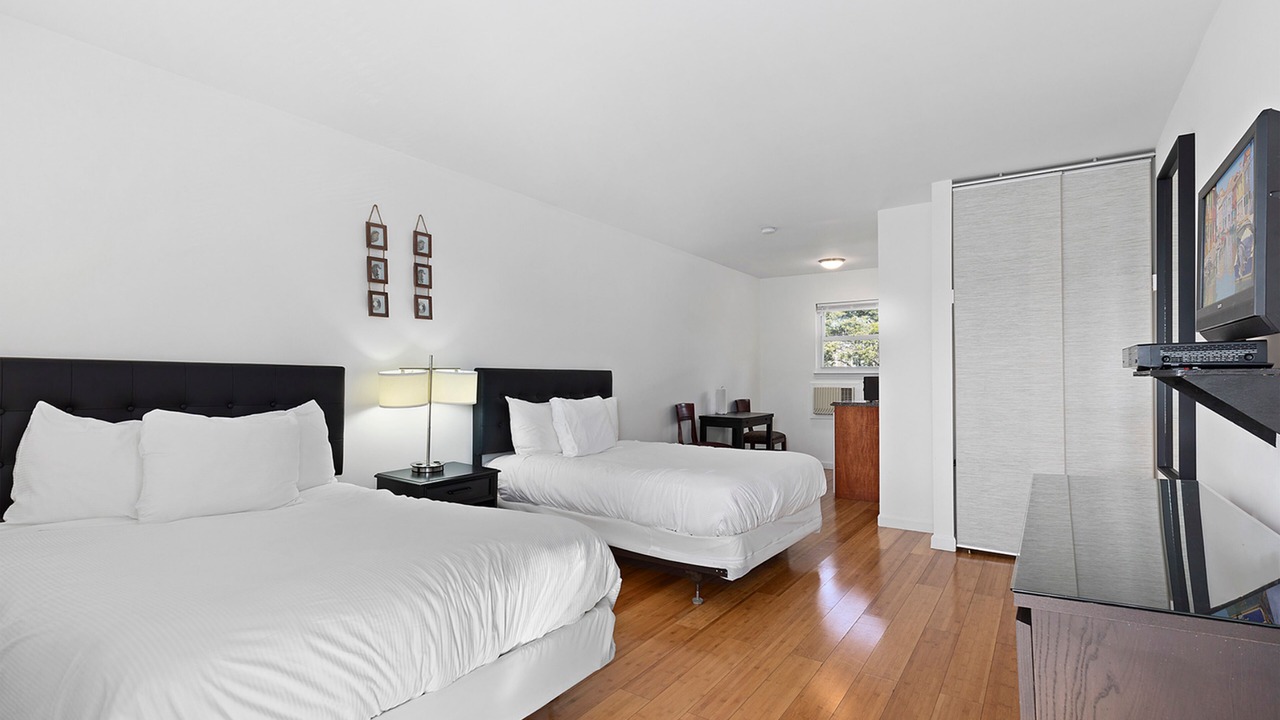 Photo of Bedroom in Hampton Bays