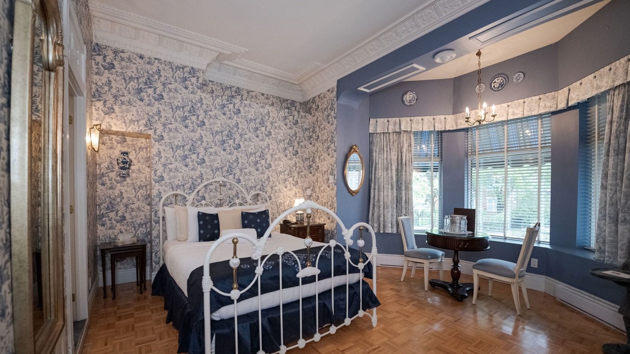 Photo of Bedroom in Quartier des Spectacles