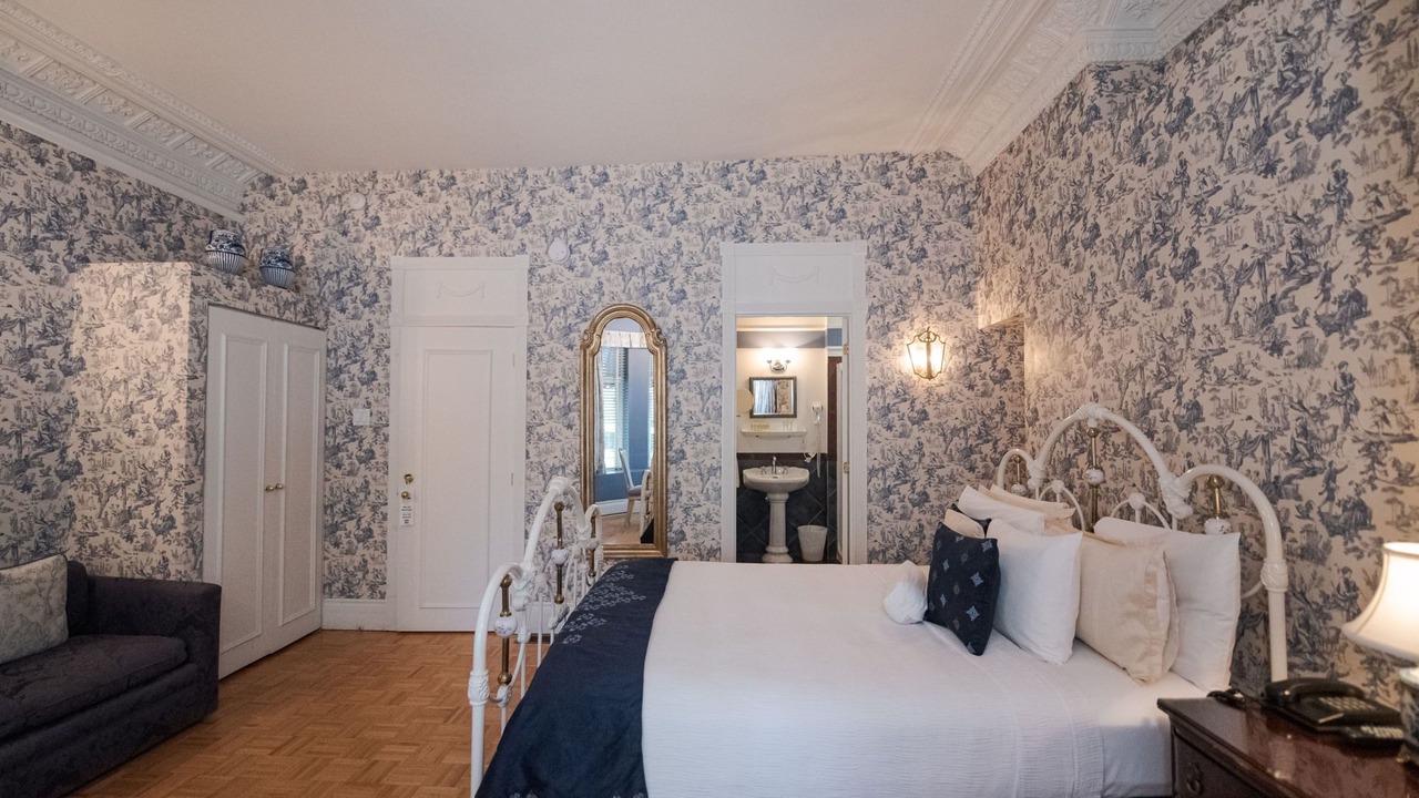 Photo of Bedroom in Quartier des Spectacles