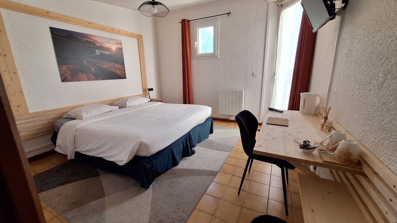Photo of Bedroom in Saint-Bonnet-en-Champsaur