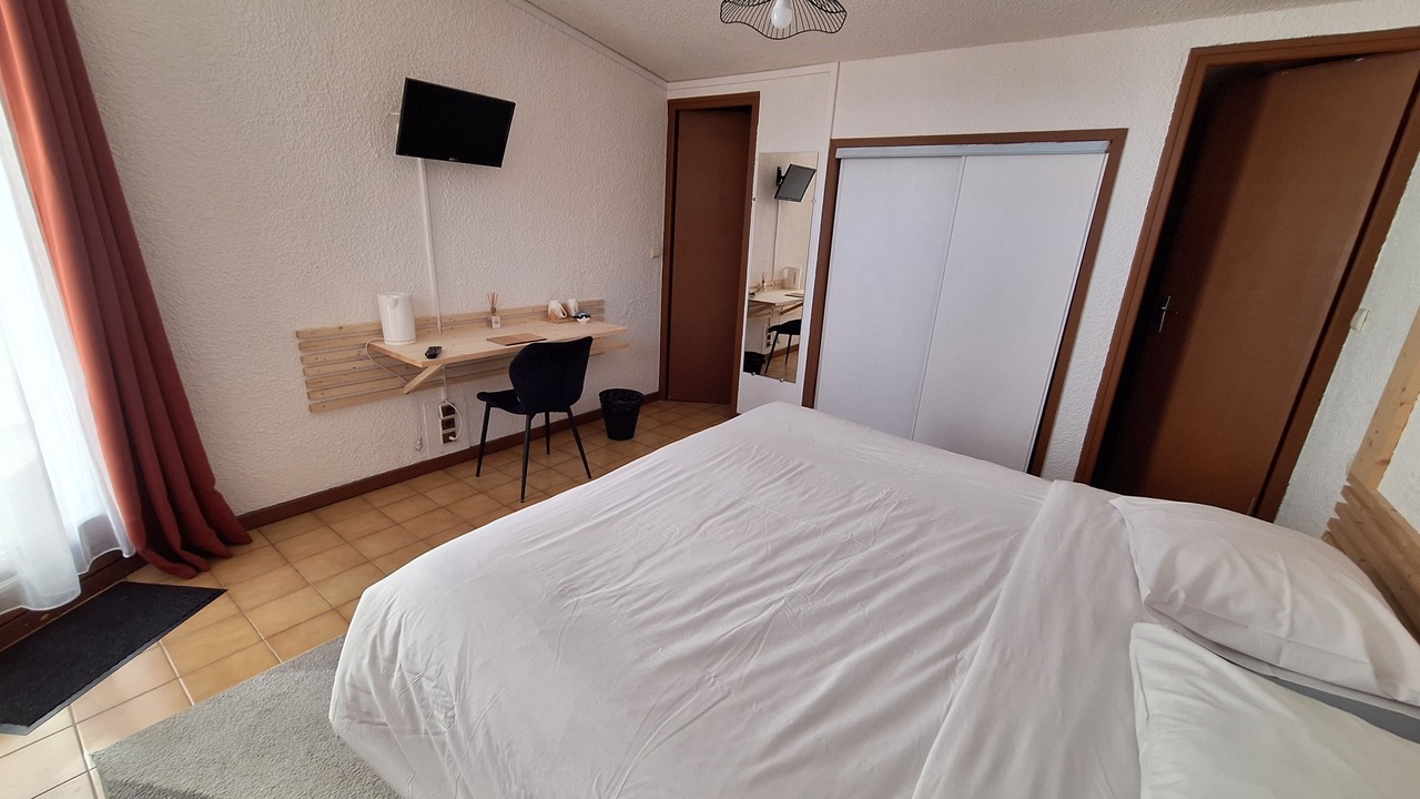 Photo of Bedroom in Saint-Bonnet-en-Champsaur