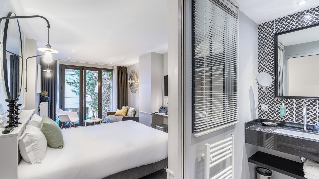 Photo of Bedroom in Trouville-sur-Mer